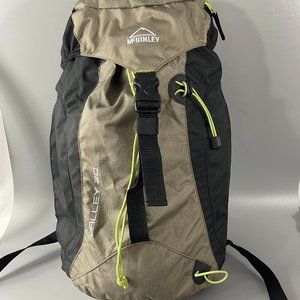 McKinley Hiking Backpack Valley 20, Black and Green